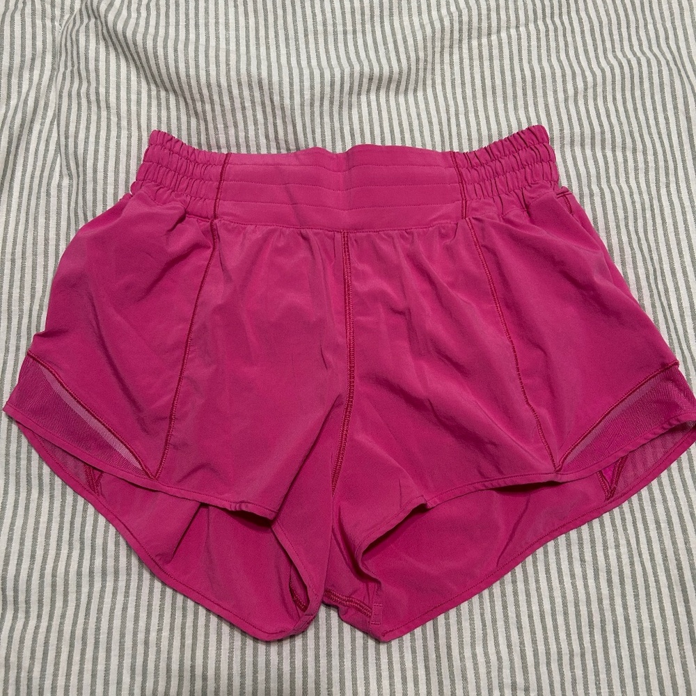 lululemon hottie hot short